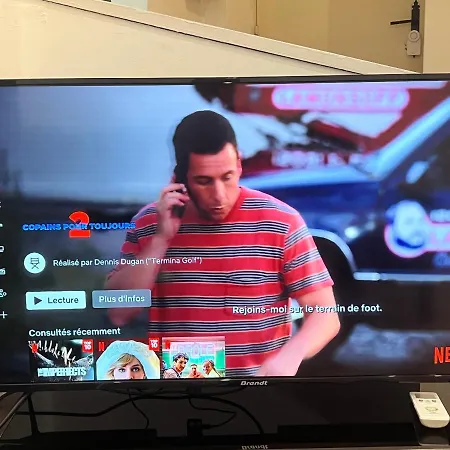 Neuf Climatise Avec Terrasse #4 Apartman *